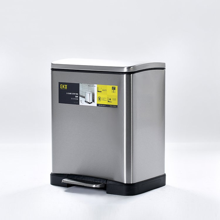 Touchless Sanitation: Custom Commercial Stainless Steel Step Bins Wholesale - Image 5
