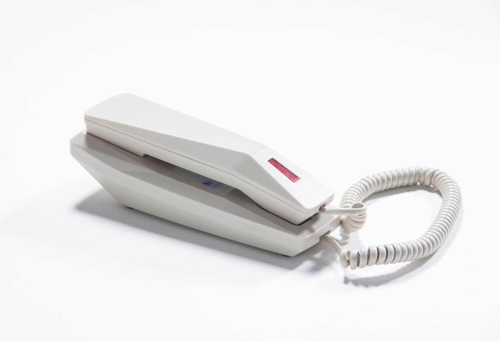 Compact Guestroom Communications: Custom Hotel Wall Telephone Wholesale Sourcing - Image 6