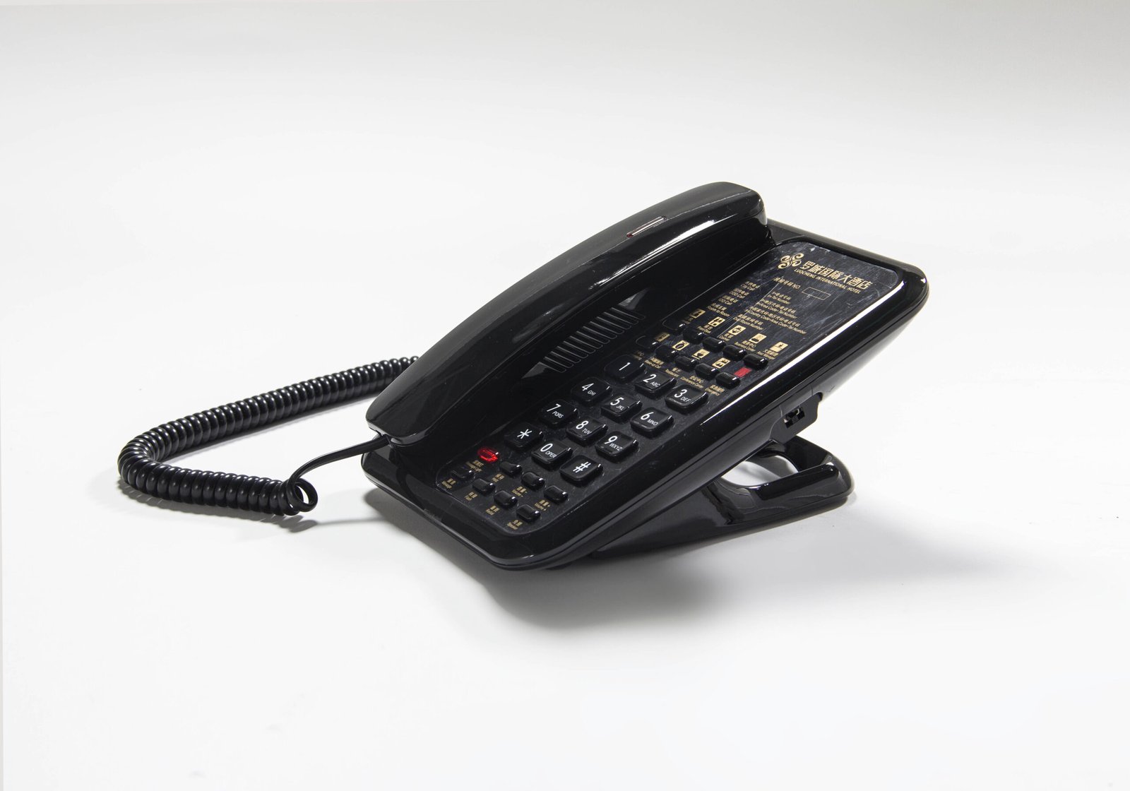 Compact Guestroom Communications: Custom Hotel Wall Telephone Wholesale Sourcing - Image 4