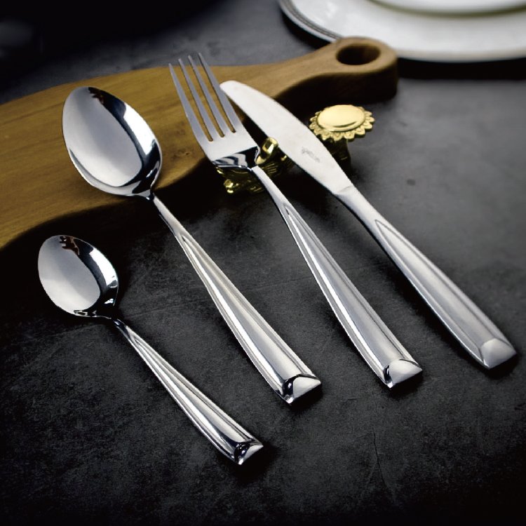 Subtle Opulence: Custom Brushed Gold Flatware Set Commercial Sourcing - Image 8