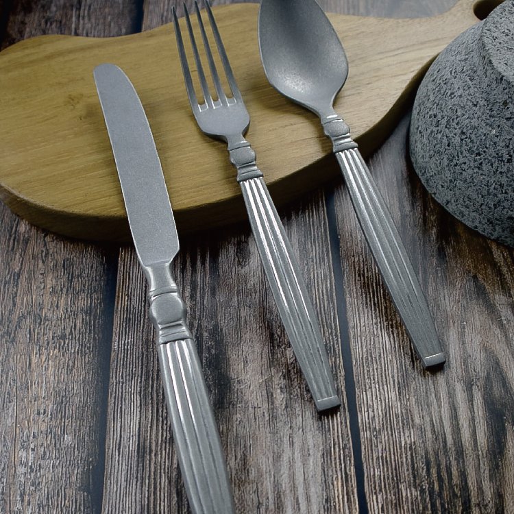 Subtle Opulence: Custom Brushed Gold Flatware Set Commercial Sourcing - Image 2
