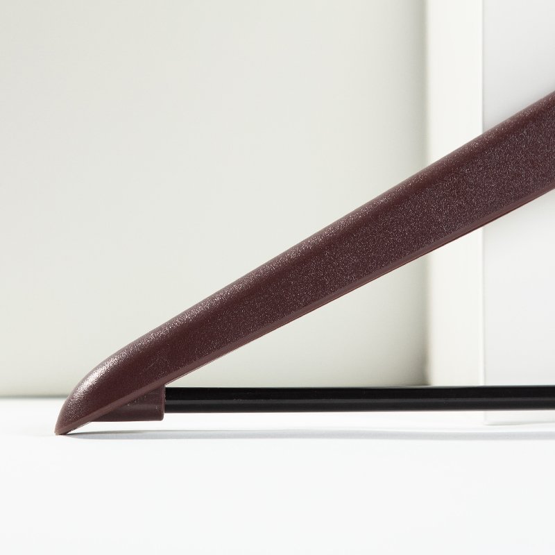 Galaxy Hospitality’s Premium Guestroom Clothes Hangers: Luxury Coffee Brown Wooden Hangers for Executive Suites - Image 2