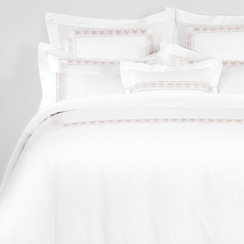 Galaxy Hospitality Luxury Champagne Gold Classical Embroidered Hotel Bedding Set - Image 3