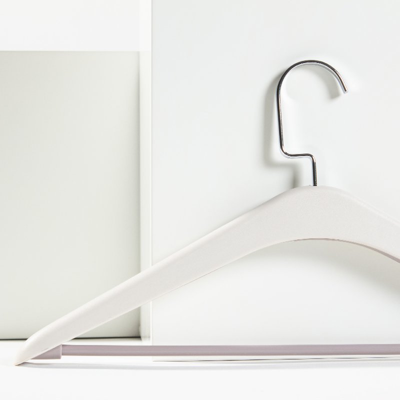 Galaxy Hospitality’s Premium Guestroom Clothes Hangers: Luxury Dark Brown Wooden Hangers for Executive Suites - Image 2