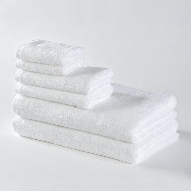 Dynamic Motion: Custom Wholesale Diagonal Twill Dobby Hotel Towels - Image 6