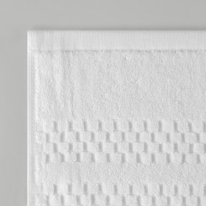 Timeless Accent: Custom Wholesale Checkerboard Dobby Border Hotel Towels - Image 3