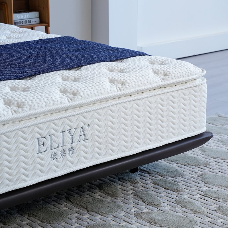Modern Sophistication: Custom Wholesale Hotel Mattress with Bed Runner - Image 8