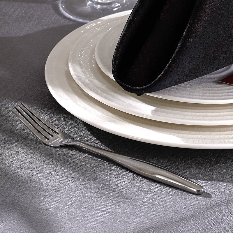 Dramatic Elegance: Custom Wholesale Luxury Banquet Table Linens Set - Image 11