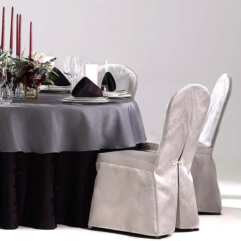 Dramatic Elegance: Custom Wholesale Luxury Banquet Table Linens Set - Image 3