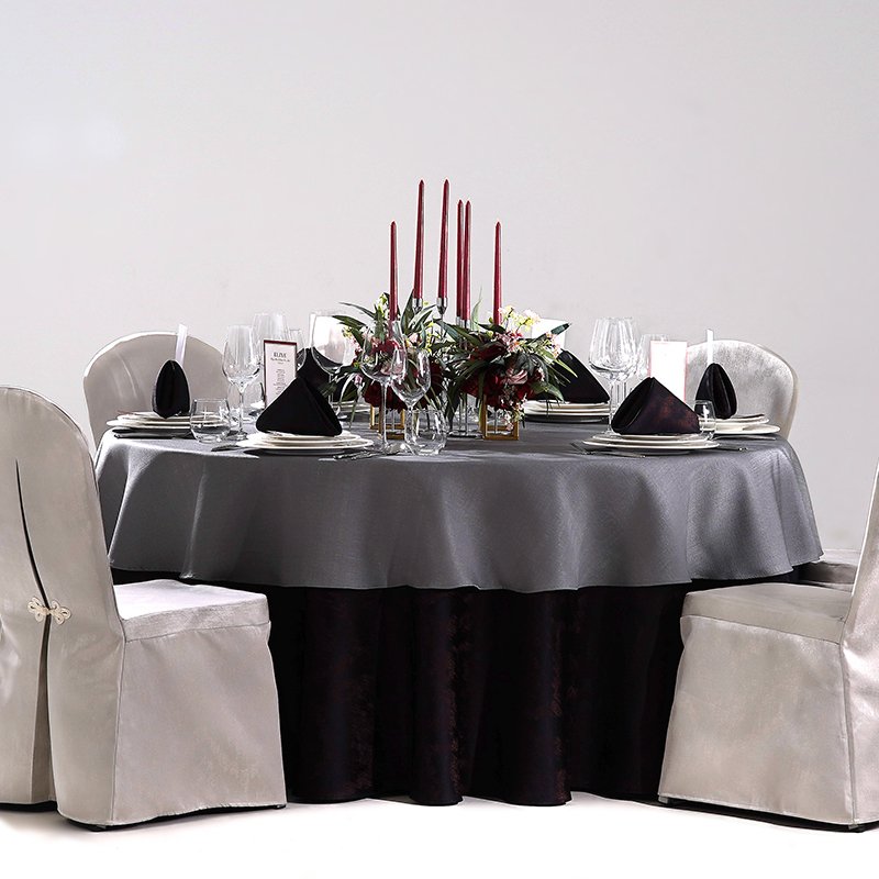 Dramatic Elegance: Custom Wholesale Luxury Banquet Table Linens Set - Image 2