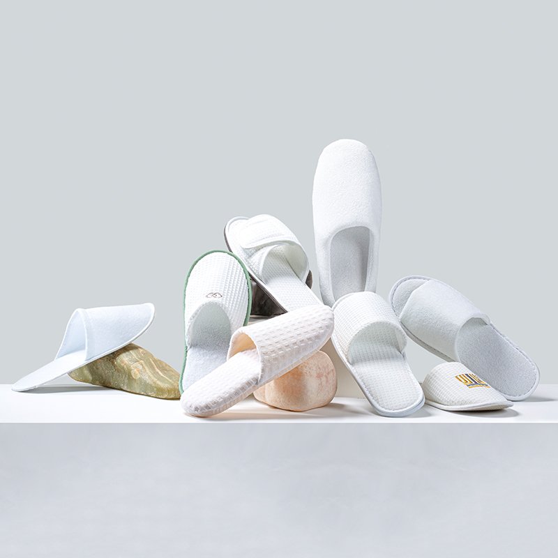 Refined Elegance: Custom Wholesale Waffle Weave Hotel Slippers - Image 9