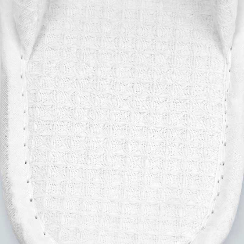 Refined Elegance: Custom Wholesale Waffle Weave Hotel Slippers - Image 3