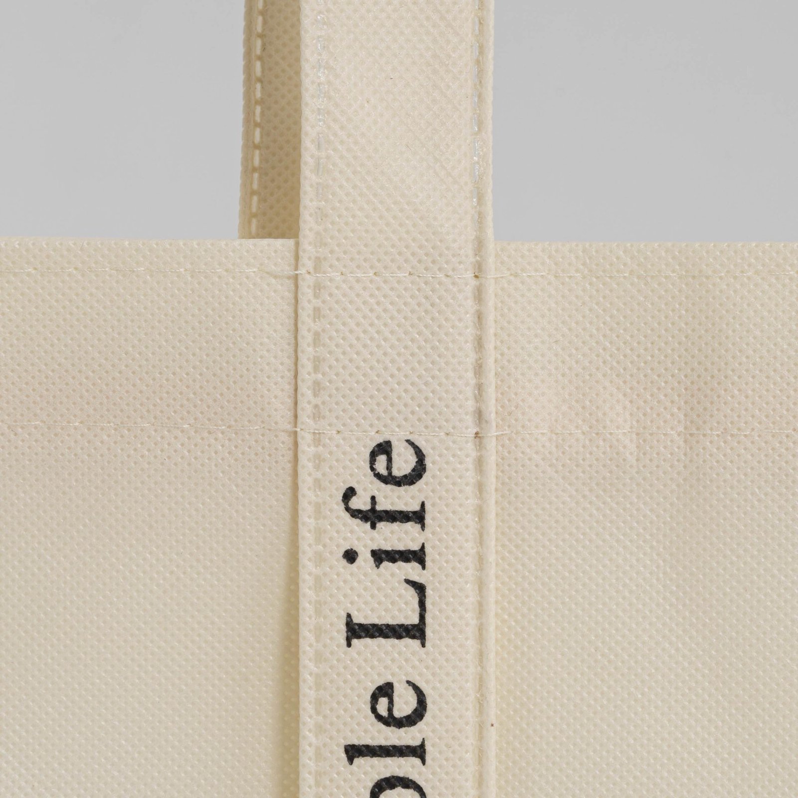 Warm Elegance: Custom Wholesale Zipper Flat Non Woven Beige Bag - Image 2