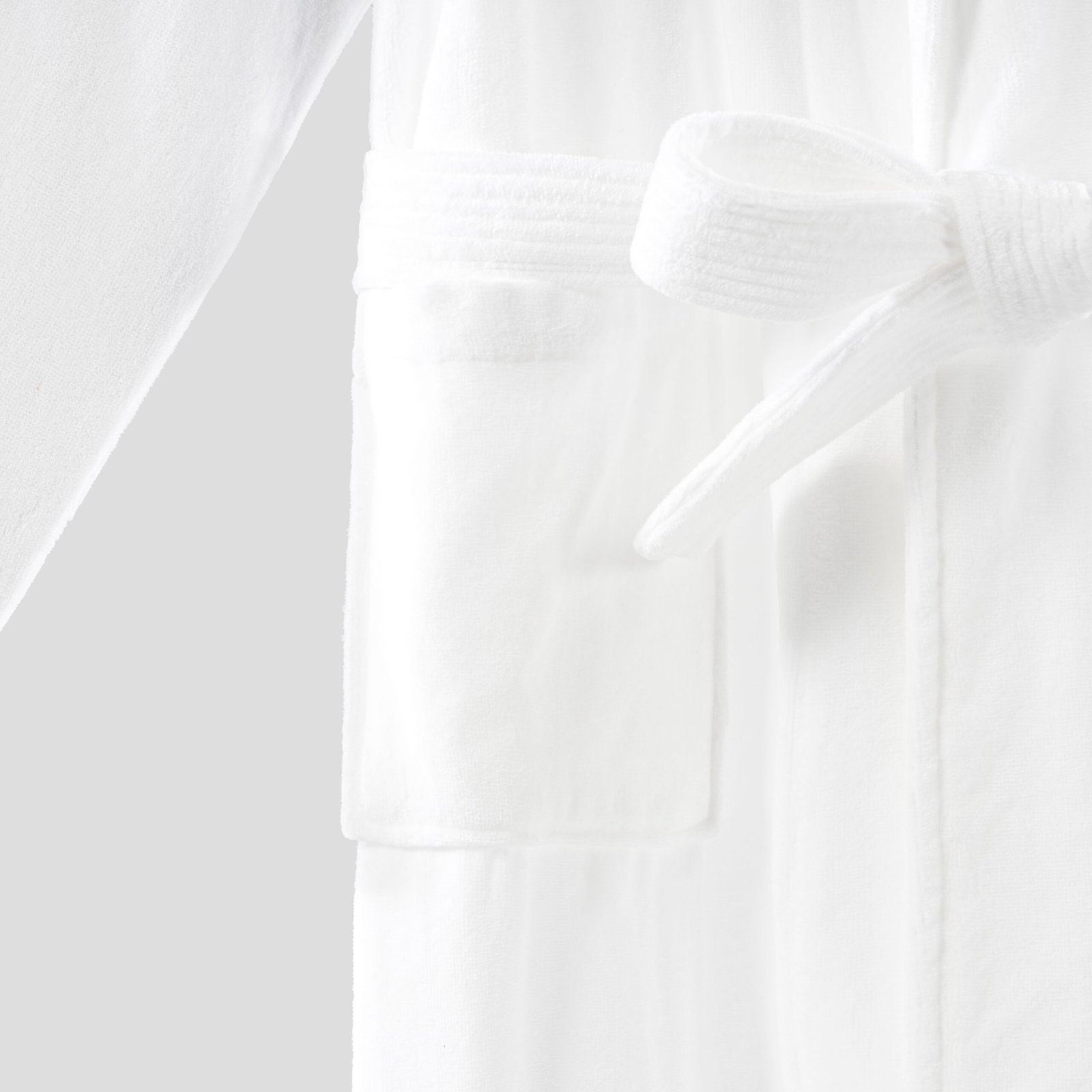 Executive Luxury: Custom Wholesale Luxury Hotel Bathrobe - Image 10