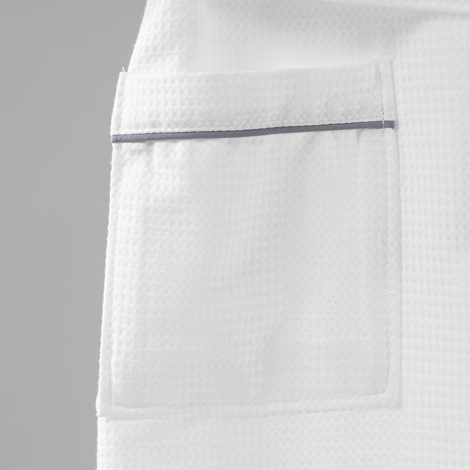 Breathable Sophistication: Custom Wholesale Waffle Weave Hotel Bathrobe - Image 11