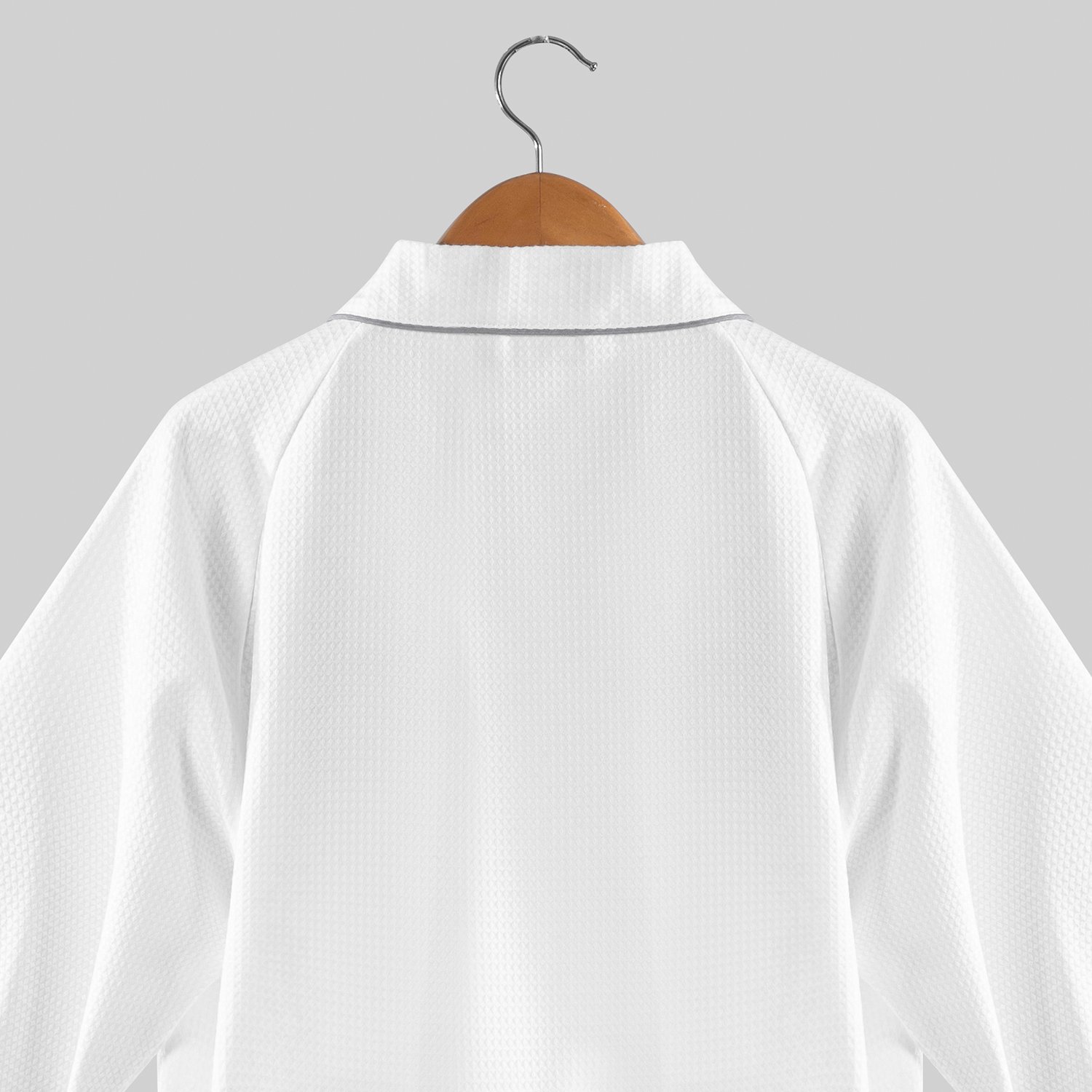 Breathable Sophistication: Custom Wholesale Waffle Weave Hotel Bathrobe - Image 6