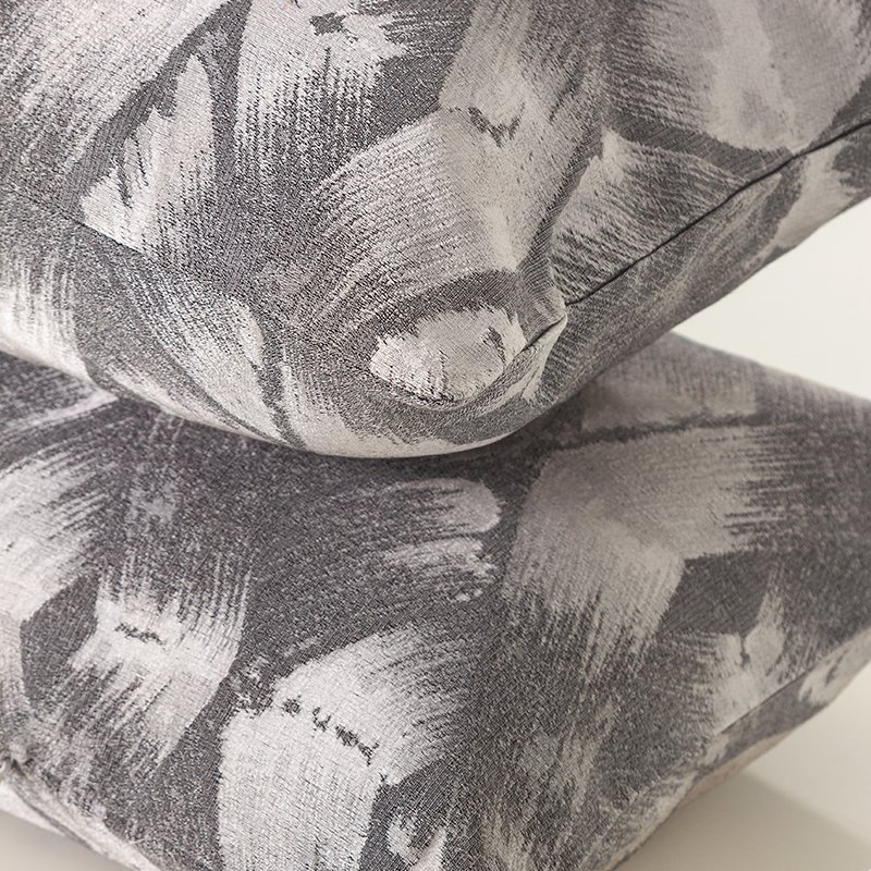 Artistic Sophistication: Custom Wholesale Hotel Accent Pillow Set - Image 8